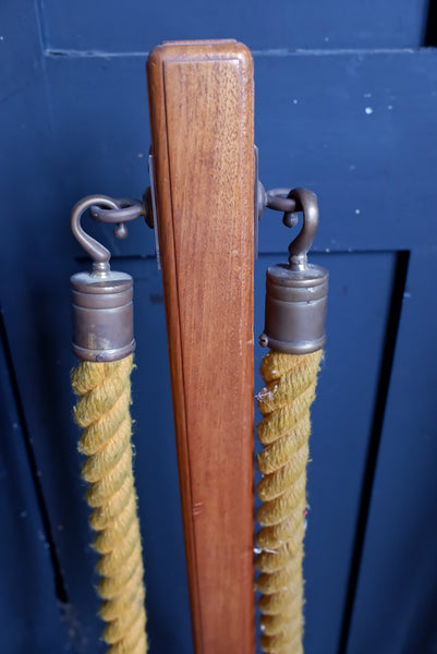 Vintage Theatre STANCHION Rope & 3 Wood POSTS Crowd Control Barrier Divider PROP