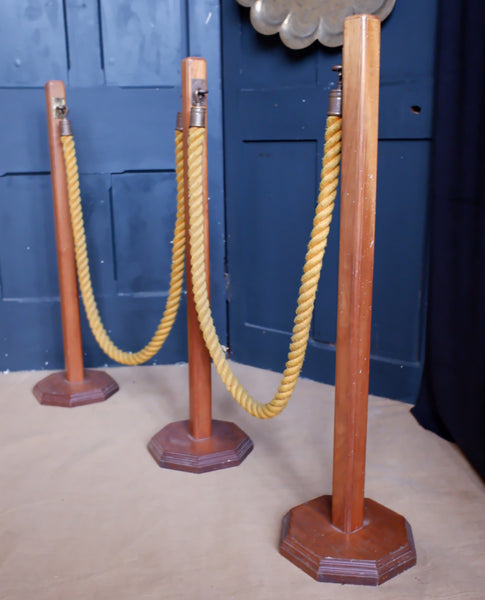 Vintage Theatre STANCHION Rope & 3 Wood POSTS Crowd Control Barrier Divider PROP