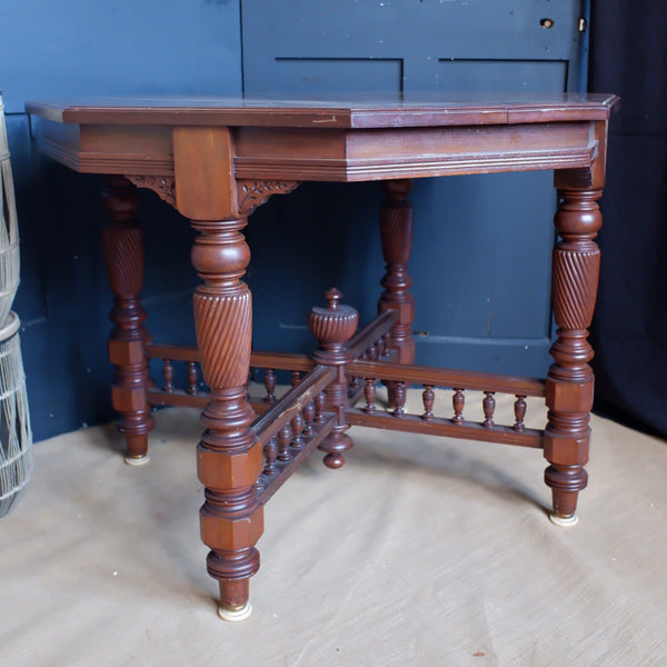 Antique Edwardian Walnut Wood Occasional Lamp Centre Octagonal Side Dining Table