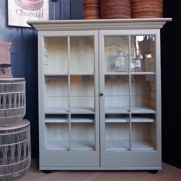 Antique Mahogany Pale GREEN Shabby Chic Display China APOTHECARY Cabinet Cupboard Unit