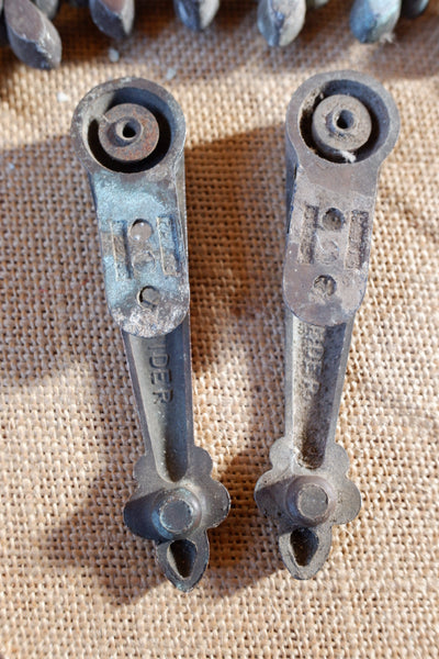 Set of 25 Antique ART DECO Cast Iron Metal STAIR Clips Rods Brackets Fleur De Lys