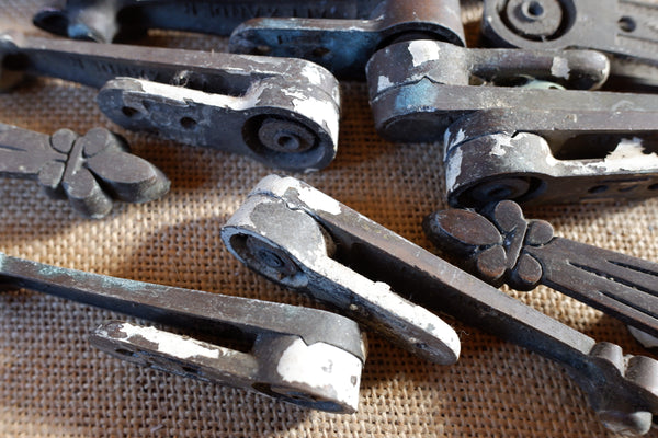 Set of 25 Antique ART DECO Cast Iron Metal STAIR Clips Rods Brackets Fleur De Lys