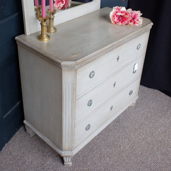 Vintage GUSTAVIAN Style Storage Chest of 3 Drawers Rustic Shabby Chic Unit