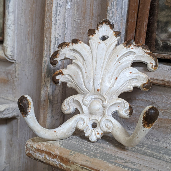 New French Vintage Shabby Chic ACANTHUS Cast IRON CREAM Rustic Wall Double Coat HOOKS Rack