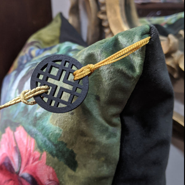 New 18" Square Black Printed FLORAL Design Shabby Chic Style VELVET Feather CUSHION & Cover