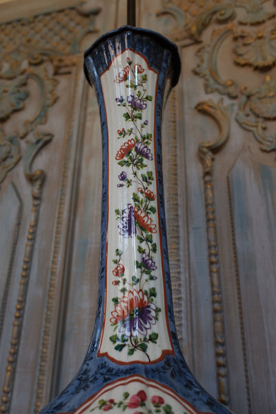 Antique Chinese/Japanese Oriental China Blue & Cream Tall Lamp