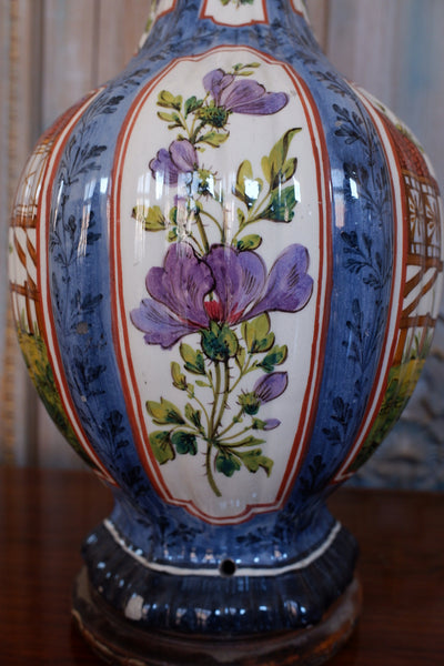 Antique Chinese/Japanese Oriental China Blue & Cream Tall Lamp