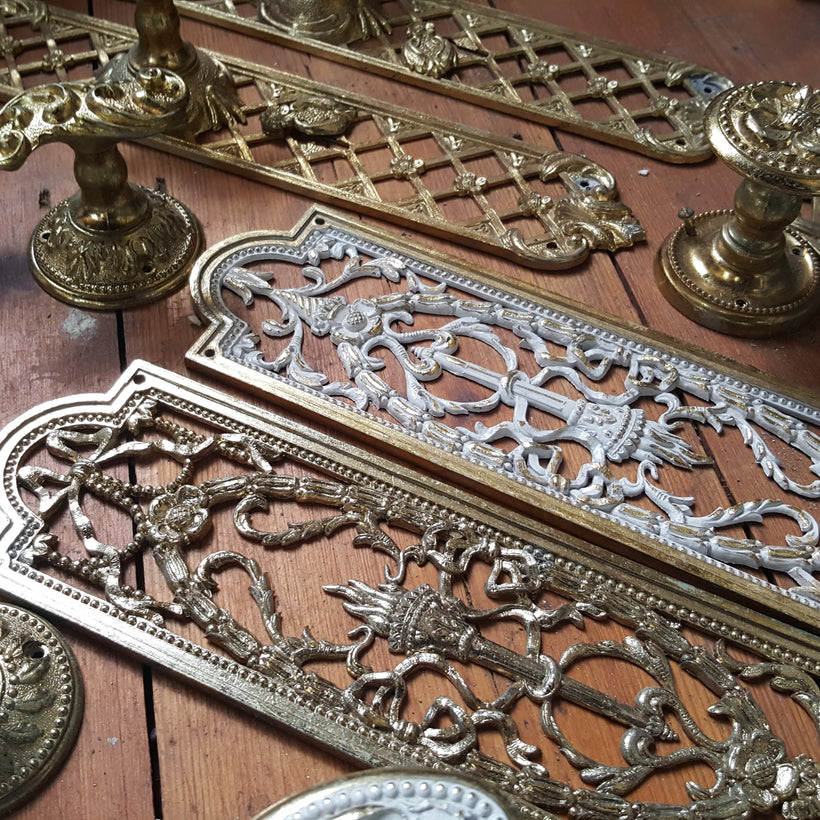 DECORATIVE HARDWARE