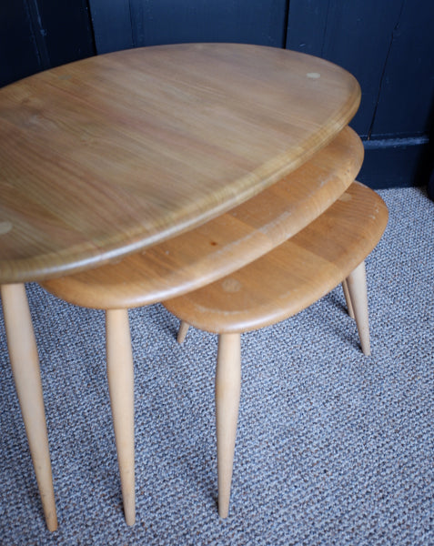 ERCOL Nest Of 3 Coffee Tables Vintage Retro Pebble Nesting Side Elm Wood 354C