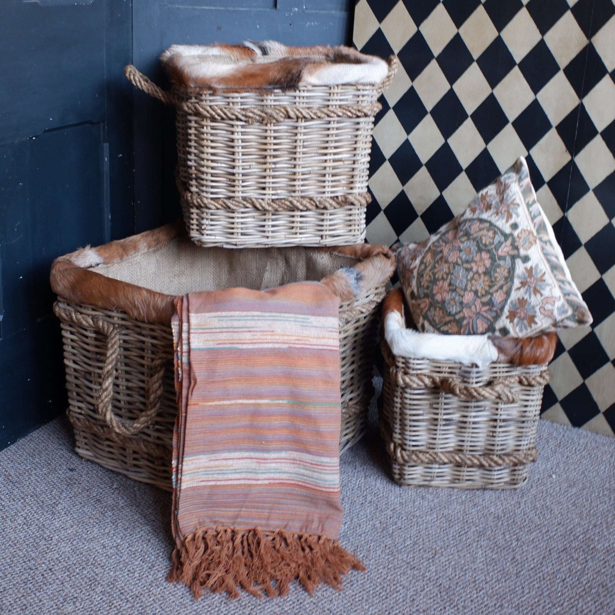 NEW Goats Skin Handwoven Natural Rattan Fireside LOG Basket Sturdy Storage - 3 Sizes
