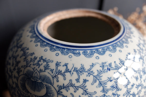 New Blue & White Bulbous Large Chinese PORCELAIN Pot Jar Vase Urn w/Lid