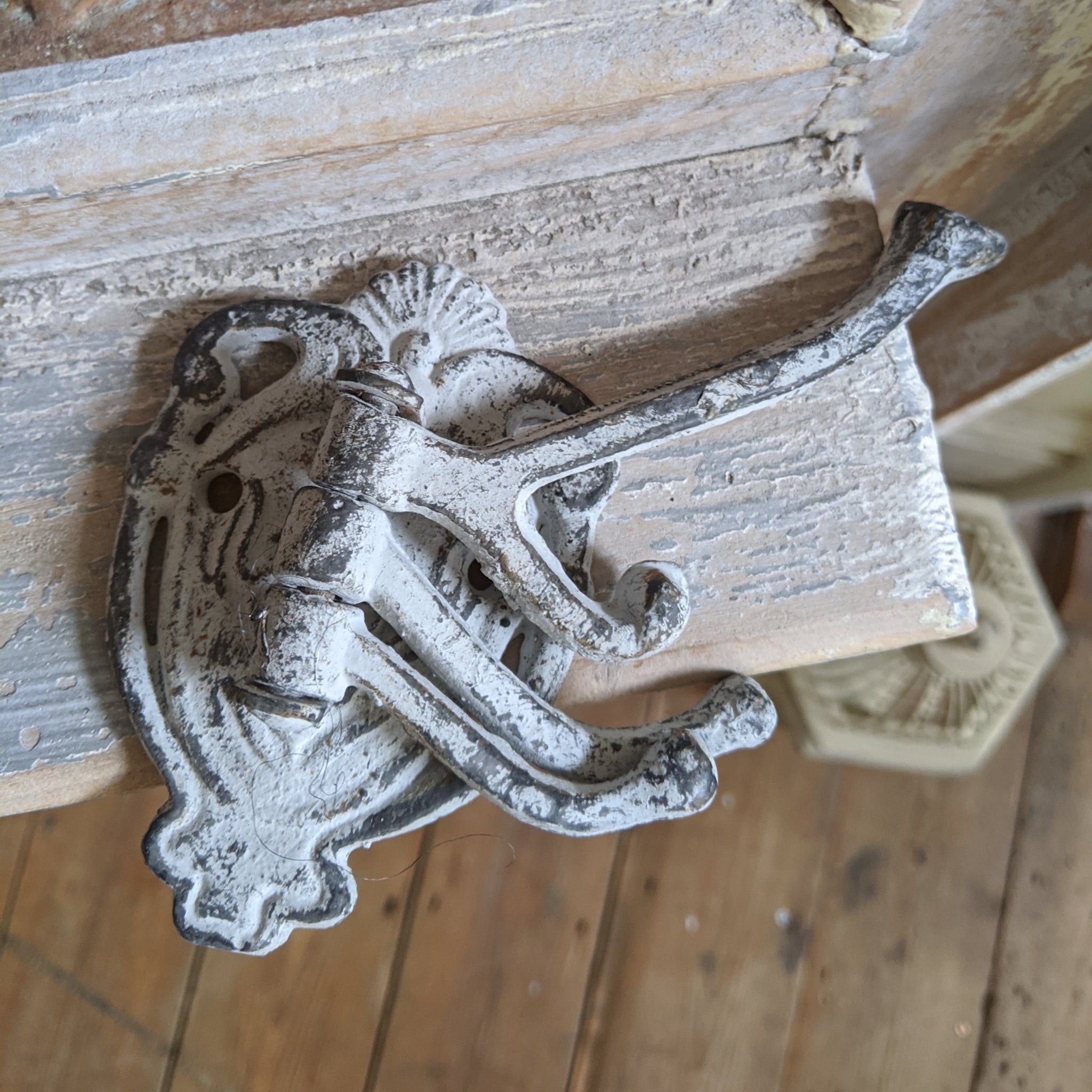 NEW French Vintage GREY 4 Wall Door Coat Towel HOOKS Rack Shabby Chic Metal