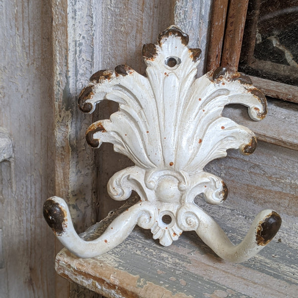 New French Vintage Shabby Chic ACANTHUS Cast IRON CREAM Rustic Wall Double Coat HOOKS Rack