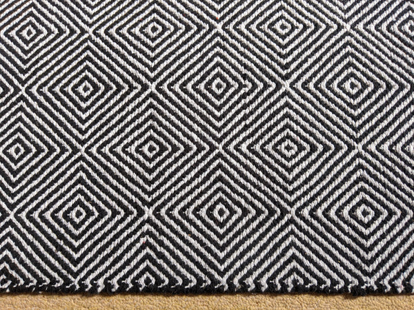 New 160x230cm Black & White INDIAN COTTON Aztec Design HAND WOVEN Carpet Rug Runner