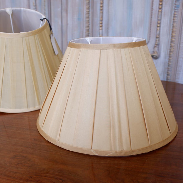New SILK Pleated GOLD Lined Lamp Light Ceiling Pendant Shade Round Sizes 40-45cm