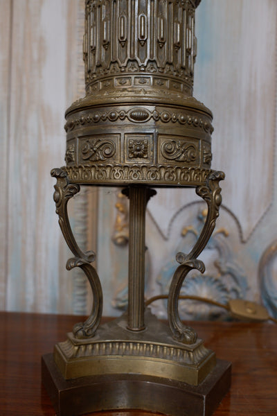 Vintage French Rustic Bronze Finish Ornate Metal Table Bedside Lamp Lantern