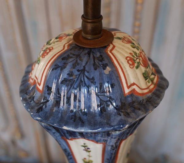Antique Chinese/Japanese Oriental China Blue & Cream Tall Lamp