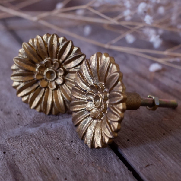 NEW French Vintage Shabby Chic GOLD Daisy Metal Door Drawer KNOB Pull Handle