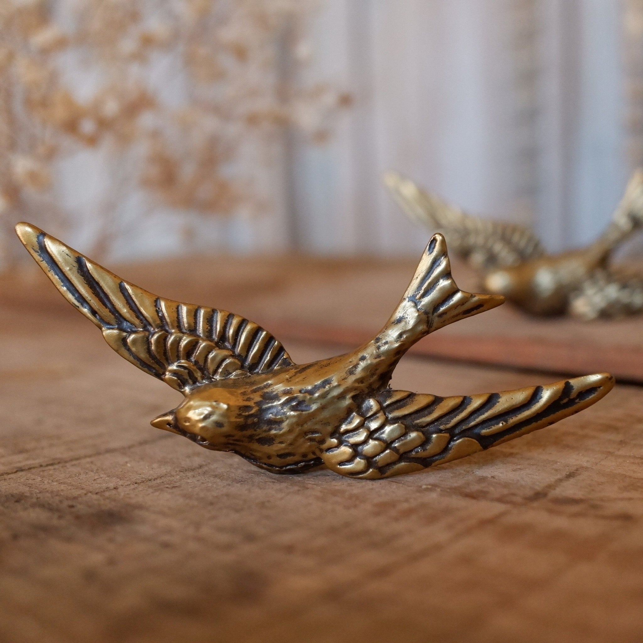 NEW French Vintage Gold SWALLOW Bird Shabby Chic Metal Door Drawer Knob Pull