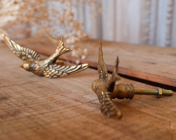 NEW French Vintage Gold SWALLOW Bird Shabby Chic Metal Door Drawer Knob Pull