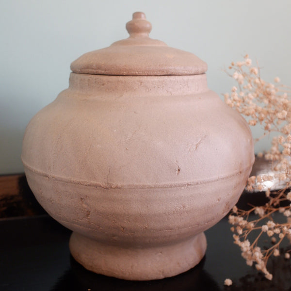 Natural Pot with Lid Shabby Chic Rustic Round Decorative Clay Vase