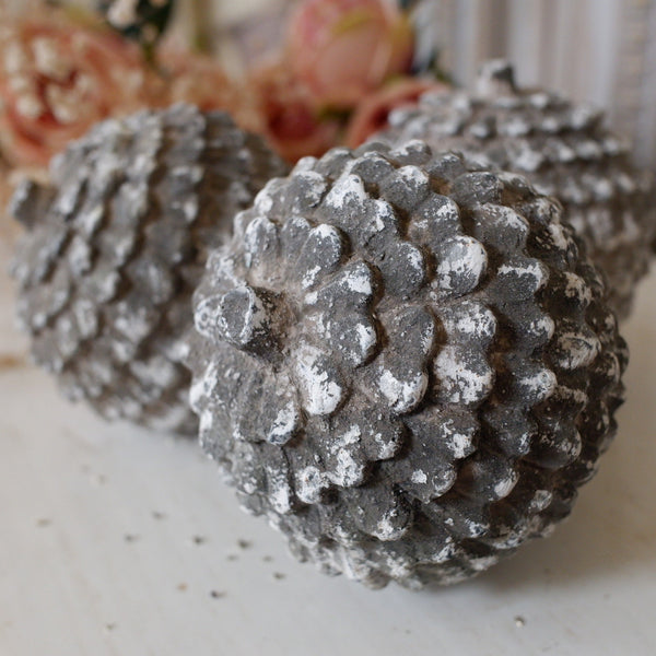 New Vintage French Shabby Chic Rustic Stone Effect Ball Decorative Ornament